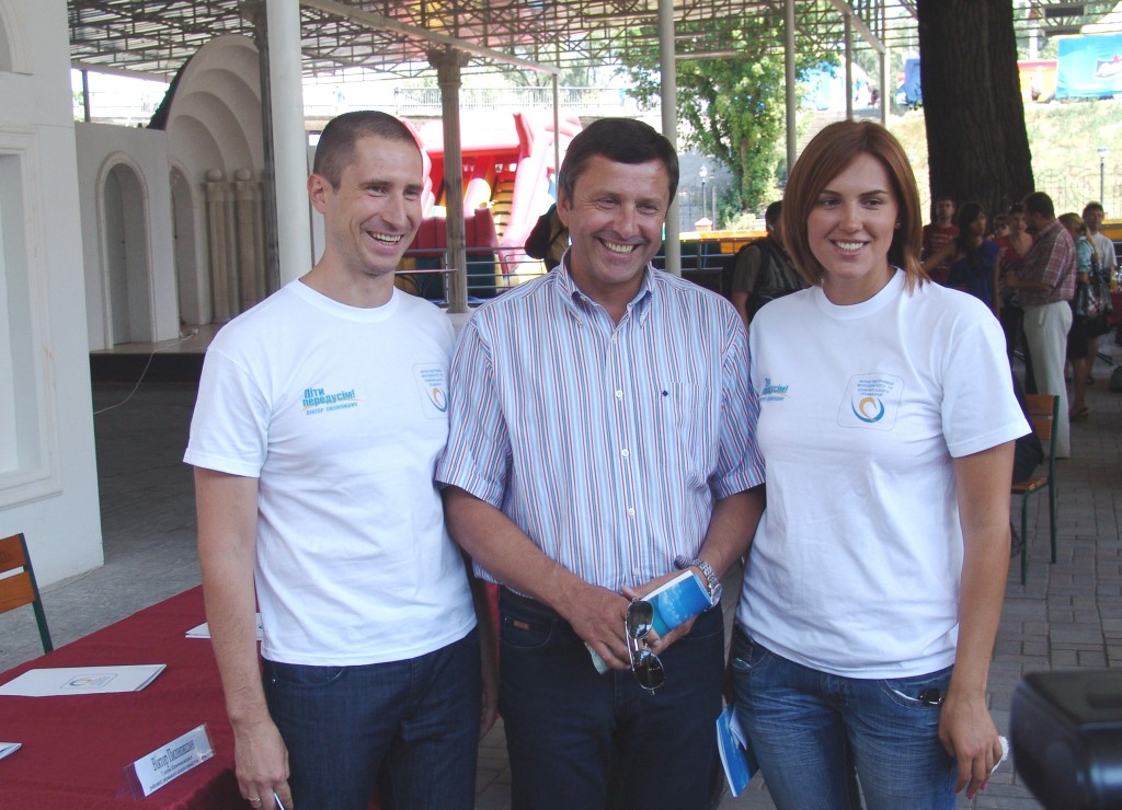 Народники допомогли Клочковій та Силантьєву відкрити школу плавання