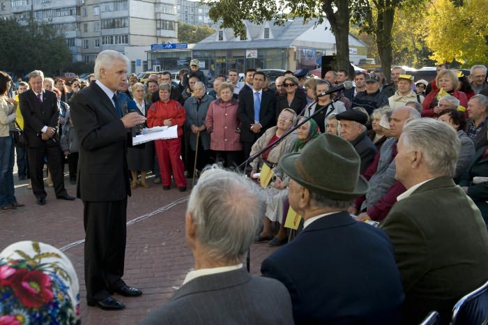 В.Литвин: «Можна прийняти будь-який закон, але якщо він не закорінений, він не буде діяти»