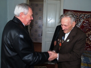 Депутати-народники вирішують питання на користь людей