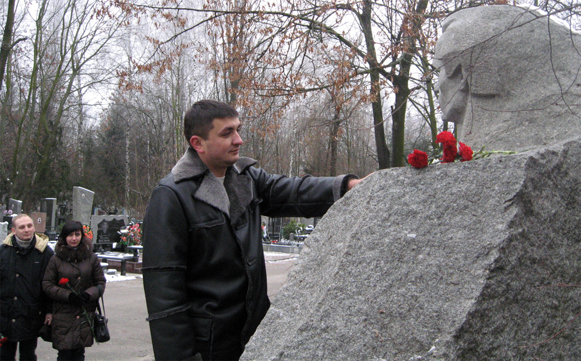 Святе синівське право….