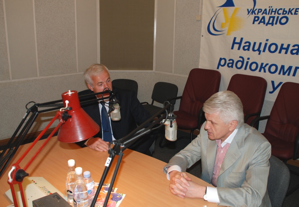 Анонс: Інтерв`ю Голови Верховної Ради України, Голови Народної Партії В.Литвина на 1-му каналі Українського радіо