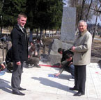 Сквер Слави в Новограді-Волинському оновлює народник