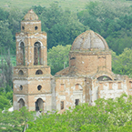 Зранений храм